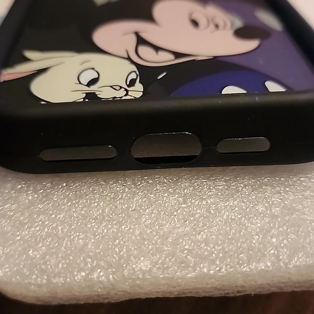 Brand new Apple IPhone 15 Pro Max Disney Mickey Mouse Silicone Phone case